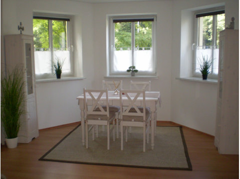 Neue und stilvolle Wohnung auf Zeit in Stahnsdorf - Zu Vermieten