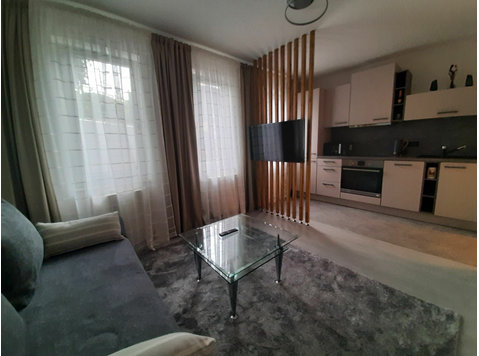 Live quietly between two state capitalsBerlin and Potsdam). - For Rent