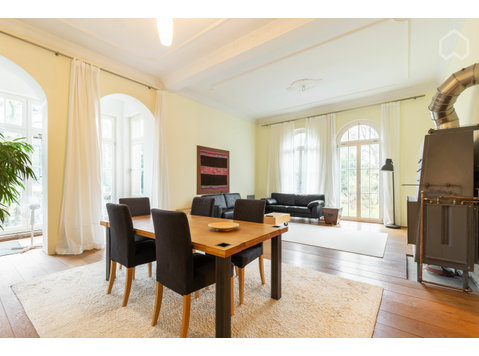 Perfect and nice suite in the heart of town - 	
Uthyres