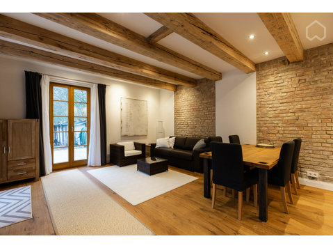 Quiet villa floor with sun terrace and garden on the Teltow… - For Rent