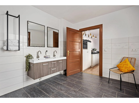Stilvoll wohnen im Herzen der Spremberger Altstadt – für 2… - For Rent