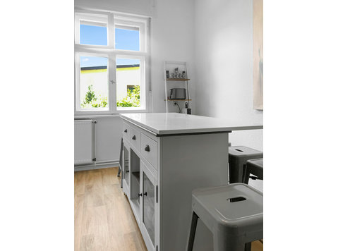 Hilvit: Bright and lovely flat close to Carl Thiem Klinikum - For Rent
