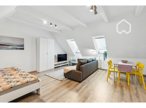 Sunny top floor in the Cottbus pedestrian zone - For Rent