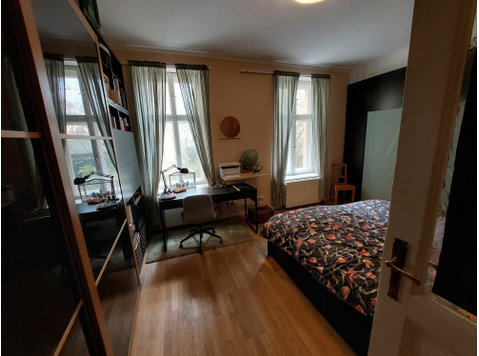 Beautiful apartment in great location! - For Rent