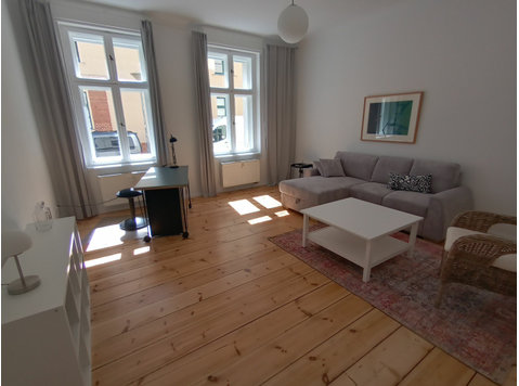 Cute and amazing suite in Potsdam - For Rent