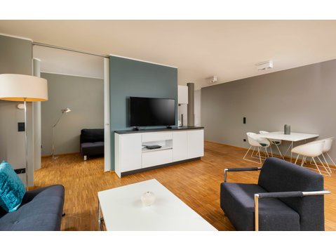 Exclusive Apartment with direct view of the Tiefer See in… - For Rent