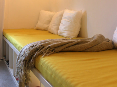 Moderne Loft-Wohnung über zwei Etagen mit kleinem Garten… - Zu Vermieten