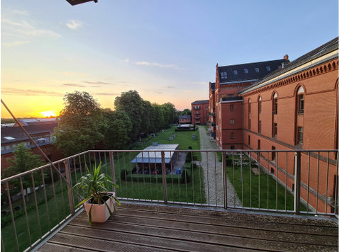 Lovely apartment with unique ambience in Potsdam - Annan üürile