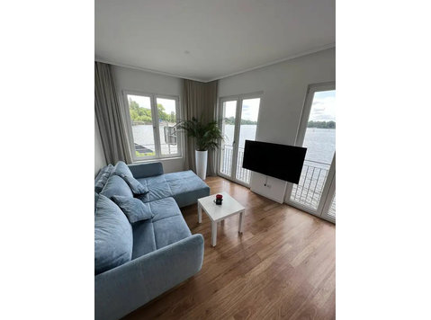 Luxuriöse 3-Zimmer Traumwohnung mit Seeblick - Zu Vermieten