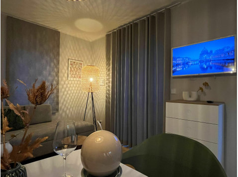 Modernes Studio gegenüber dem Park Sanssouci – Stilvolles… - Zu Vermieten