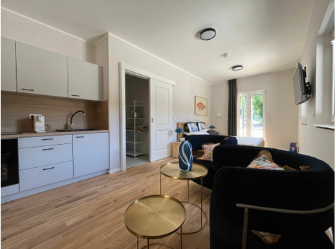 Modernes Apartment gegenüber dem Park Sanssouci – Für 2… - Zu Vermieten