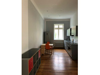 Stylish, spacious 1 room apartment in Potsdam, Klein… - Do wynajęcia