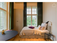 Upscale 1-room apartment in Villa am Heiligen See in Potsdam - Kiralık