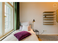Upscale 1-room apartment in Villa am Heiligen See in Potsdam - เพื่อให้เช่า