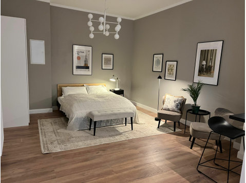 City living - central design apartment - For Rent