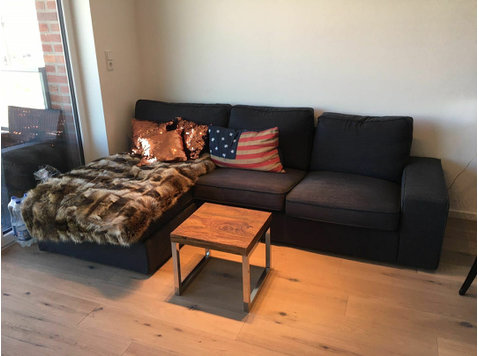 EXKLUSIVES, MÖBLIERTES WOHNEN IM PORTUS 21 - For Rent