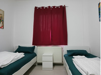 Groundfloor, 2-room, 4-bed furnished, suitable for sharing,… - Kiadó