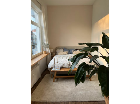 Lovely studio close to city center - For Rent