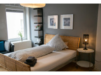 Quiet, beautiful suite - For Rent