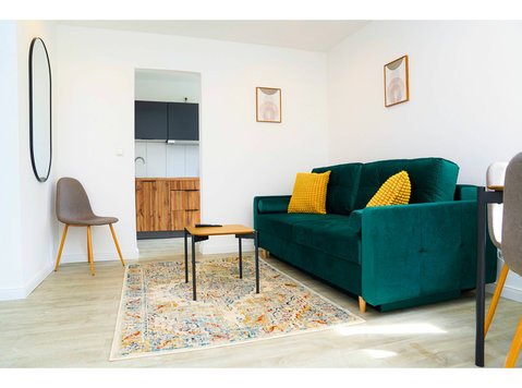 Unique: modern | balcony | washing machine | kitchen - For Rent