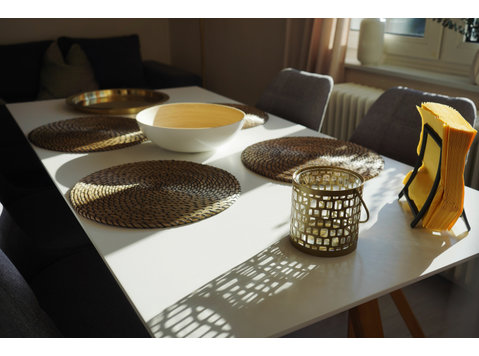 unique: cozy | balcony | kitchen | netflix - For Rent