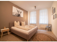 Exclusive comfort apartment with lots of space / right on… - Ενοικίαση