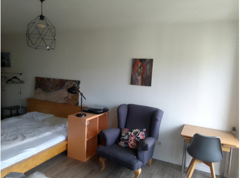 Apartment zwischen Neustadt und Rosengarten mit Balkon - Zu Vermieten
