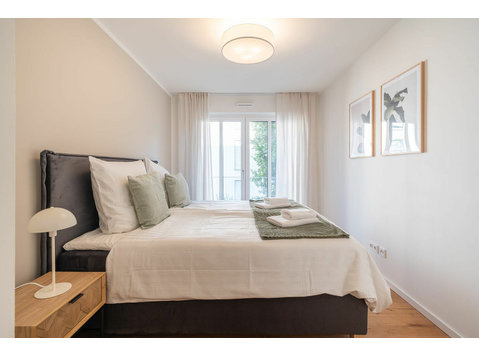 Beautifully Furnished 4-Room Apartment in a Quiet, Central… - For Rent