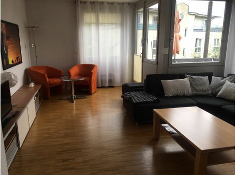 Bright and modern furnished 3-room apartment in Blasewitz - Aluguel