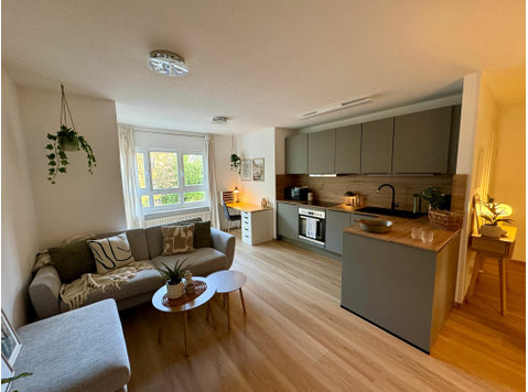 Design Studio | Großer Garten | Center - For Rent