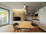 Exclusive 2-room apartment in the middle of Dresden with… - À louer