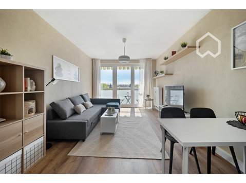 Modern 2-Room Apartment with Separate Bedroom, Southwest… - For Rent