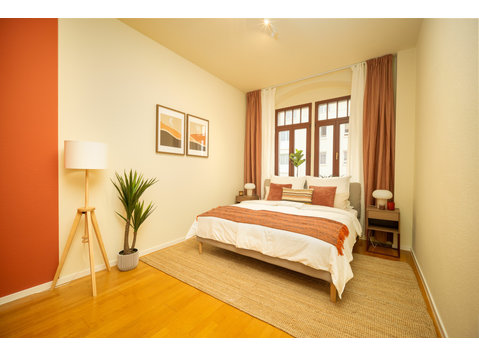 Stylish 2-room apartment with workplace - For Rent