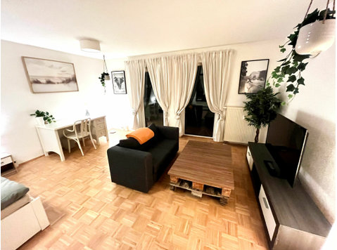 Stylish & Cosy Apartment direct in the city - For Rent