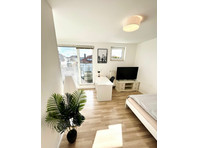 Stylish & Cosy Apartment direct in the city - complete… - برای اجاره