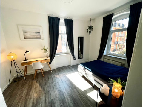 Stylish & Cozy Apartment direct in the city - complete… - Til leje