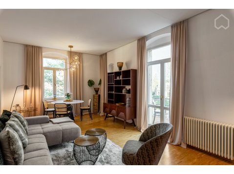 Stilvolle Wohnung in zentraler Lage in Dresden-Blasewitz - Zu Vermieten