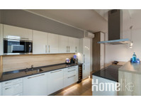 2-Room Apartment - high quality furnished - in the centre… - Leiligheter