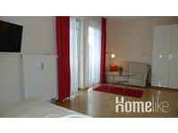 Bright 1.5 room apartment with balcony in an upscale… - Apartamente