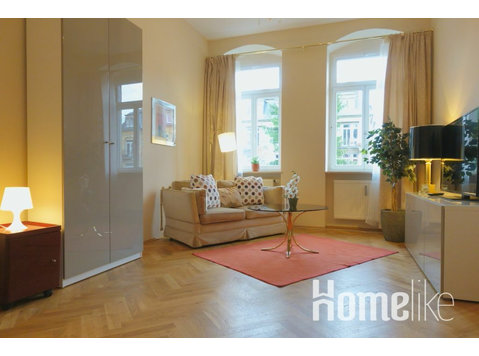 Stylish 3-room apartment with balcony for up to 4 people - 	
Lägenheter
