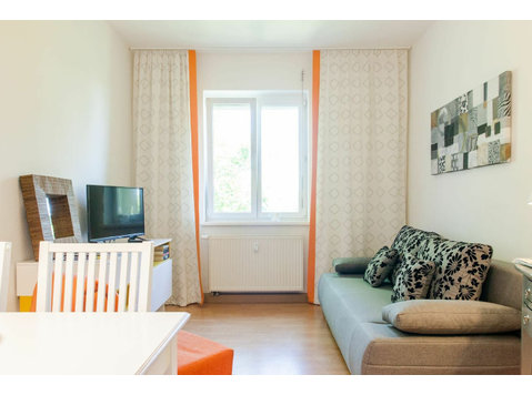 Bright, lovely home in Leipzig - In Affitto
