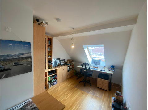 Furnished maisonette top floor flat for 8 months in Gohlis… - For Rent