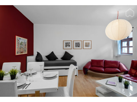 Modern, fully equipped apartment in a prime location in the… - Til leje