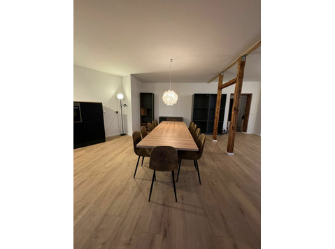 Newly renovated loft! Central | Wifi | Kitchen - Alquiler