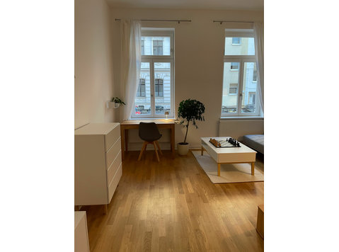 Wonderful apartment in Leipzig Südvorstadt - For Rent