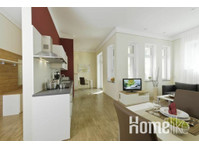 High quality renovated apartment - Apartemen
