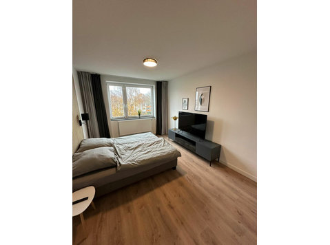 Awesome coliving room in Hamburg Wandsbek - Под Кирија