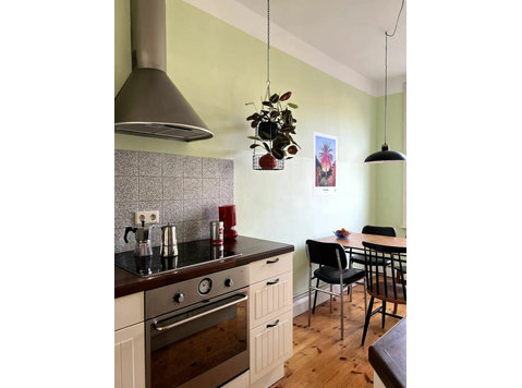Bright & calm Apt. in the middle of Sternschanze - For Rent