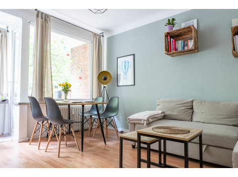 Central apartment in Hamburg Eimsbüttel - For Rent