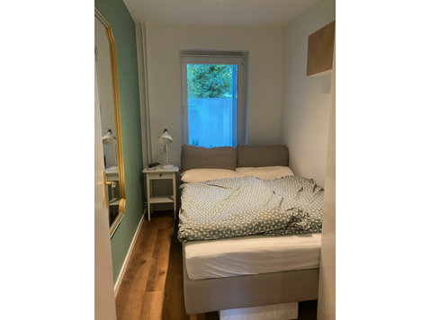 Charming, pretty studio with nice city view - For Rent